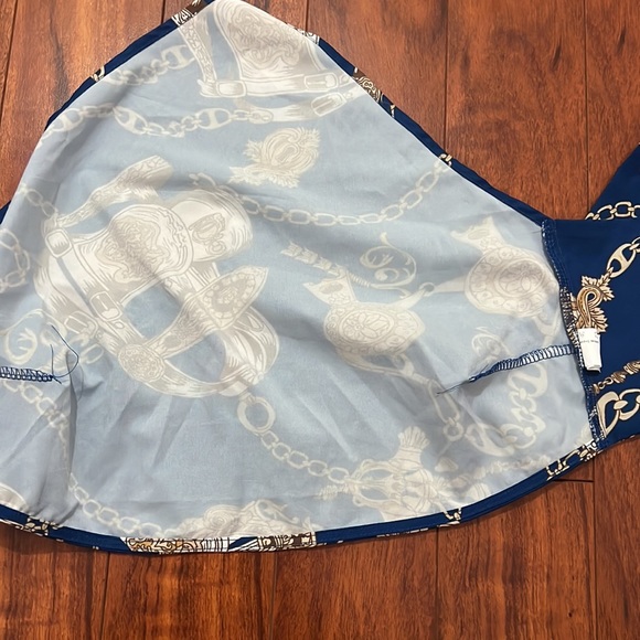 tie-up strapless top - Picture 2 of 2